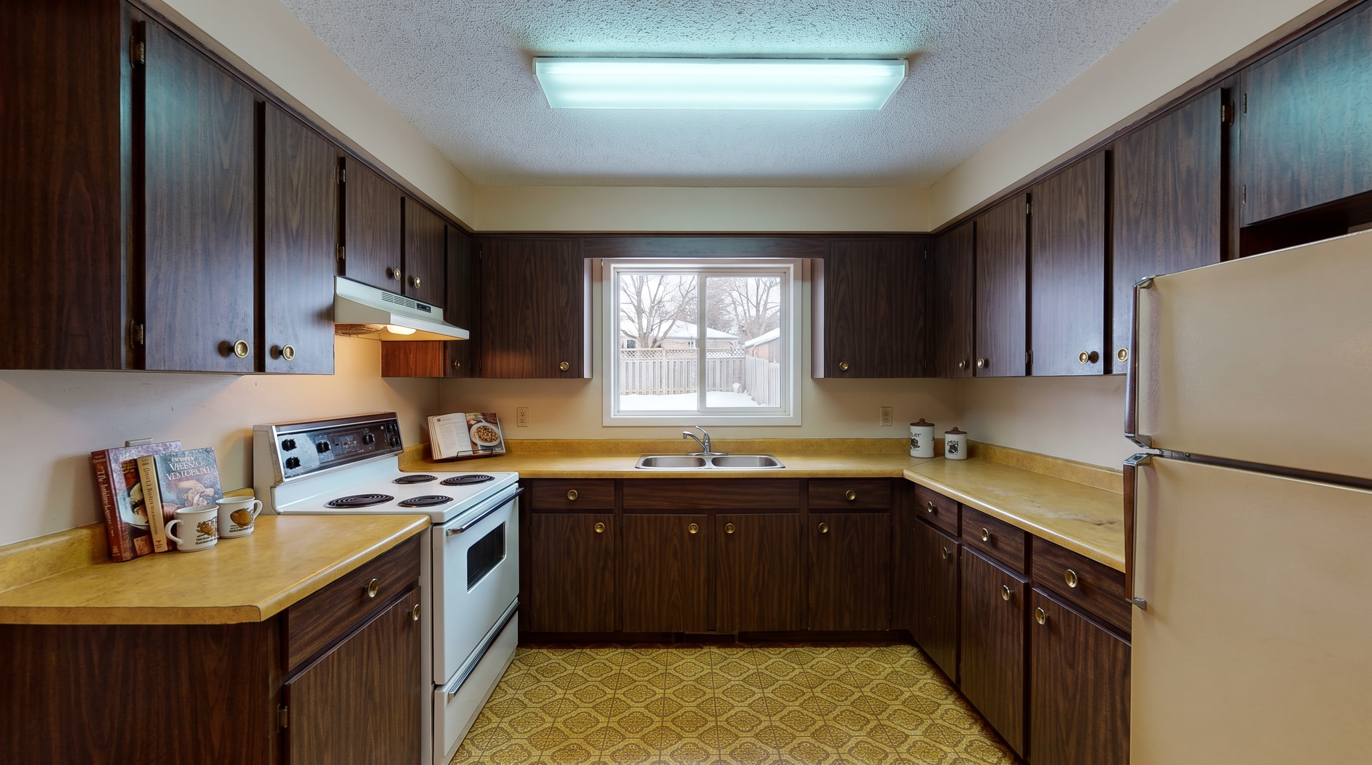 Before Kitchen Renovation